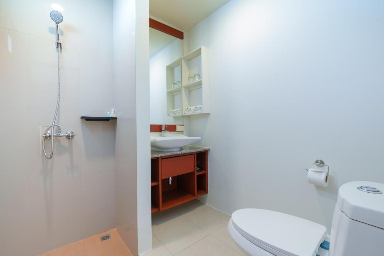 Hill Myna Holiday Park & Cafe Bang Tao Beach  Esterno foto